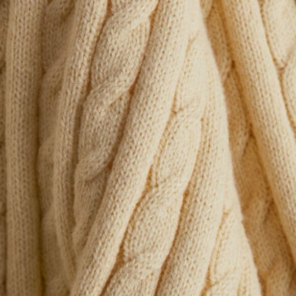 NWT- Light Yellow Cable Knit Gently Flared Skirt, Medium - Picture 6 of 7